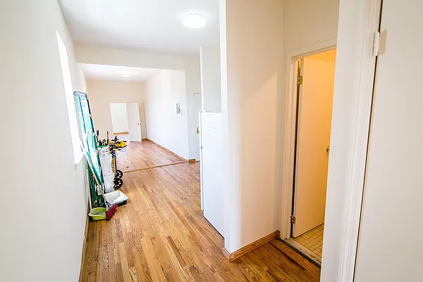 Rented by Nooklyn NYC LLC | media 10