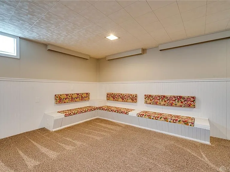 314 Beverly Pl — Photo 26