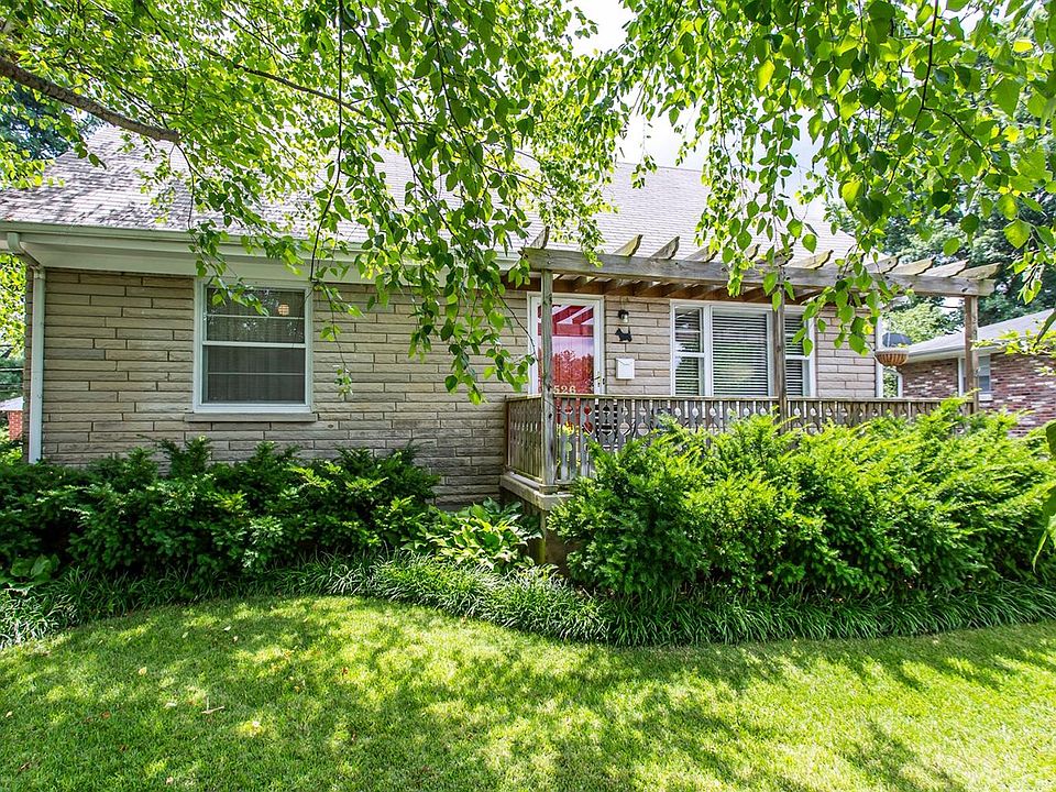 1st image of 526 Sandalwood Dr
