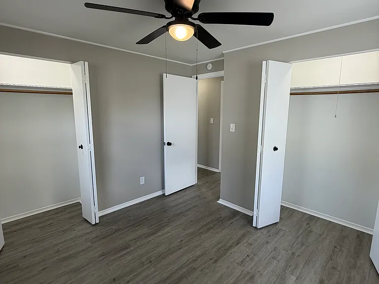 2504 Campbell Dr — Photo 22
