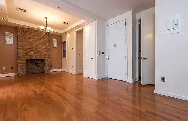 Rented by Nooklyn NYC LLC | media 44