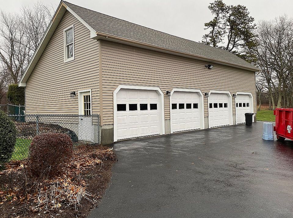 2nd image of 531 Paine Rd