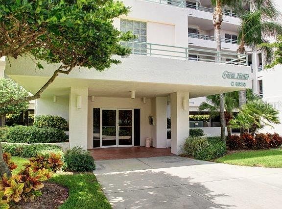2nd image of 8020 Sailboat Key Blvd S APT 402