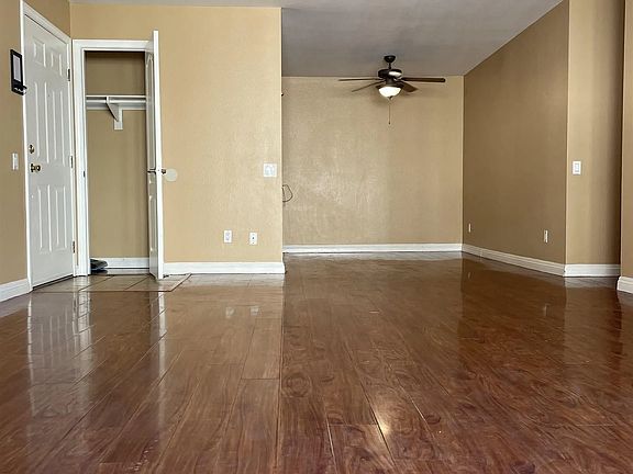 4th image of 6333 College Grove Way Unit 10204