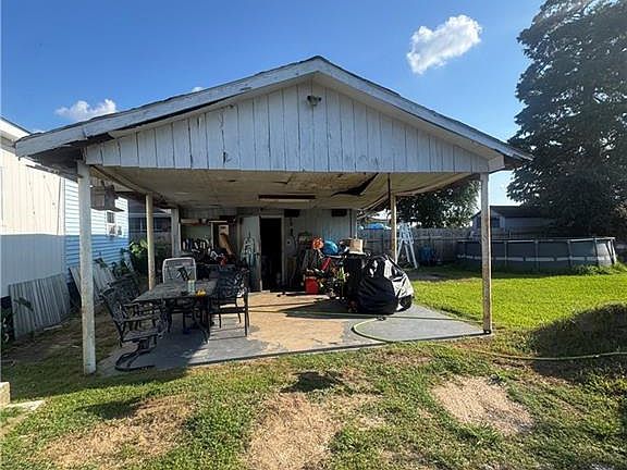 2nd image of 3045 Illinois Ave