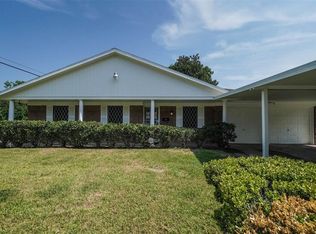 7601 Parker Rd, Houston, TX 77016