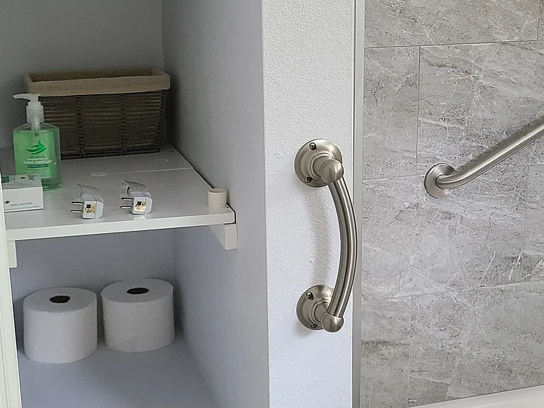 722 S Lake Formosa Dr — Photo 27
