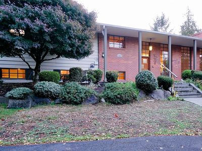 16902 28th Avenue SW, Seattle, WA, 98166