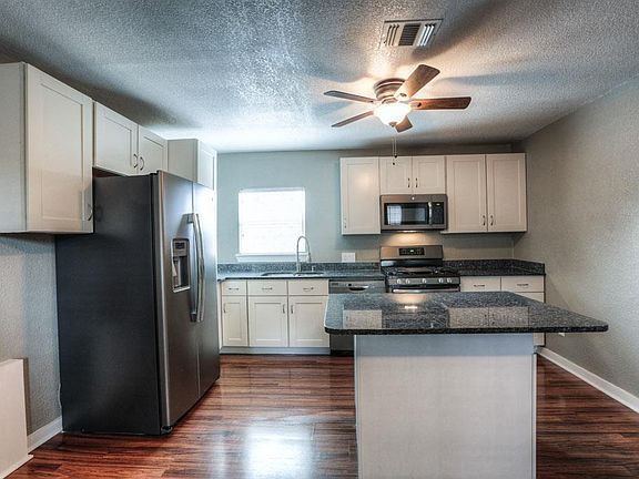 4th image of 4809 McEwen St Unit B