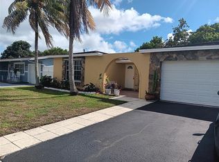 8480 NW 28th Pl, Sunrise, FL 33322