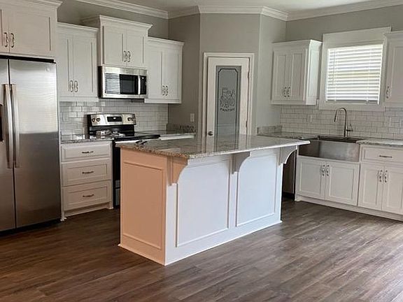 4th image of 3816 Bettys Pl