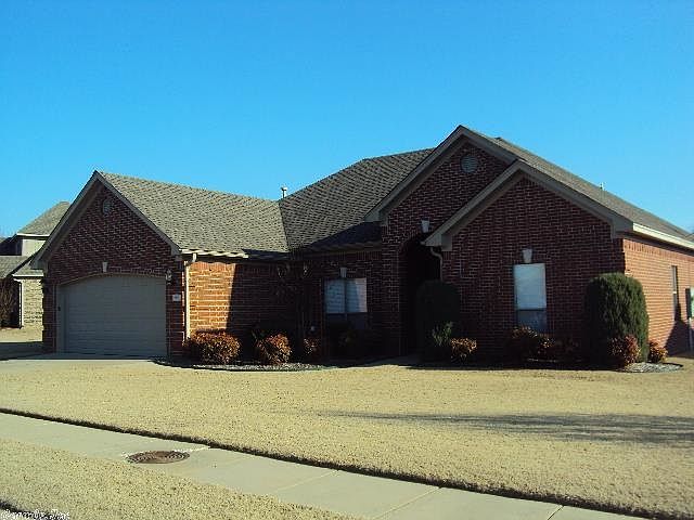 1st image of 2803 Silverton Dr