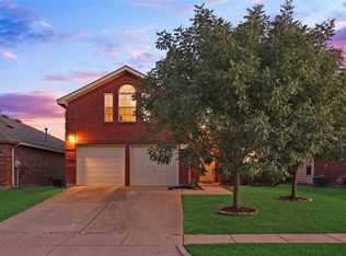 1063 Stream Dr, Grand Prairie, TX 75052
