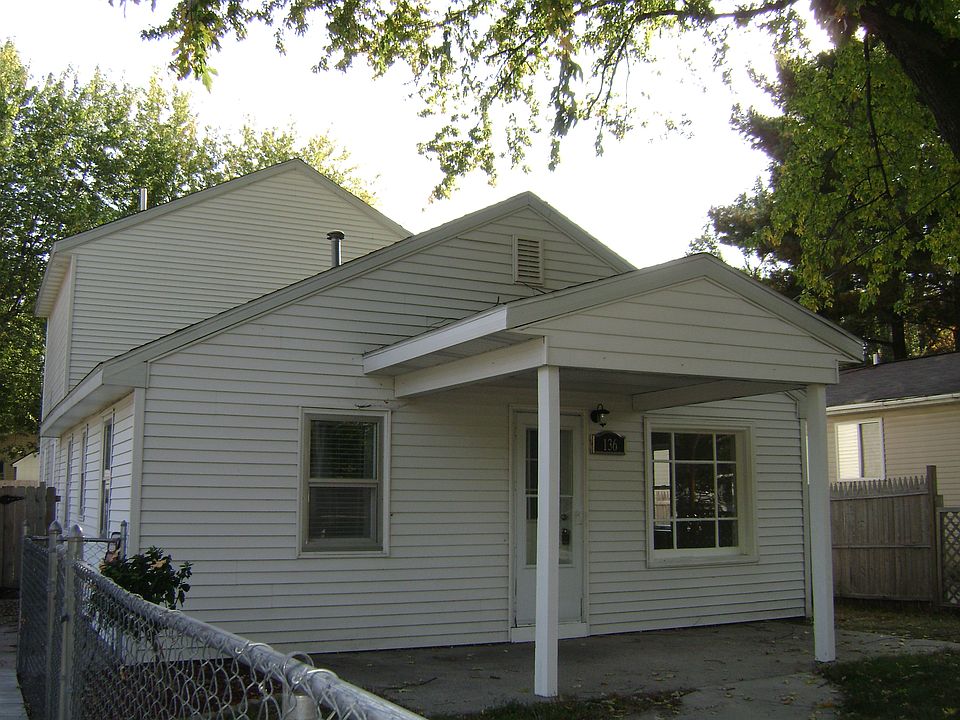1st image of 136 Nancy St SE