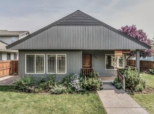 1090 NE Hidden Valley Dr, Bend, OR 97701