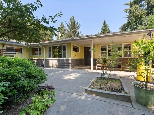 1175 Lake Park Dr, Eugene, OR 97404