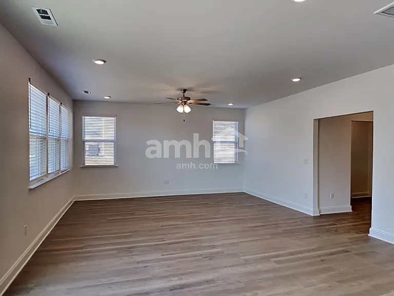 205 Marin Dr — Photo 9