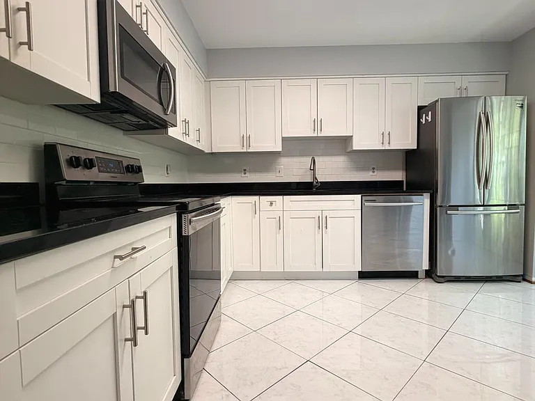 13880 Grey Colt Dr — Photo 6
