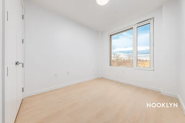 Rented by Nooklyn NYC LLC | media 140