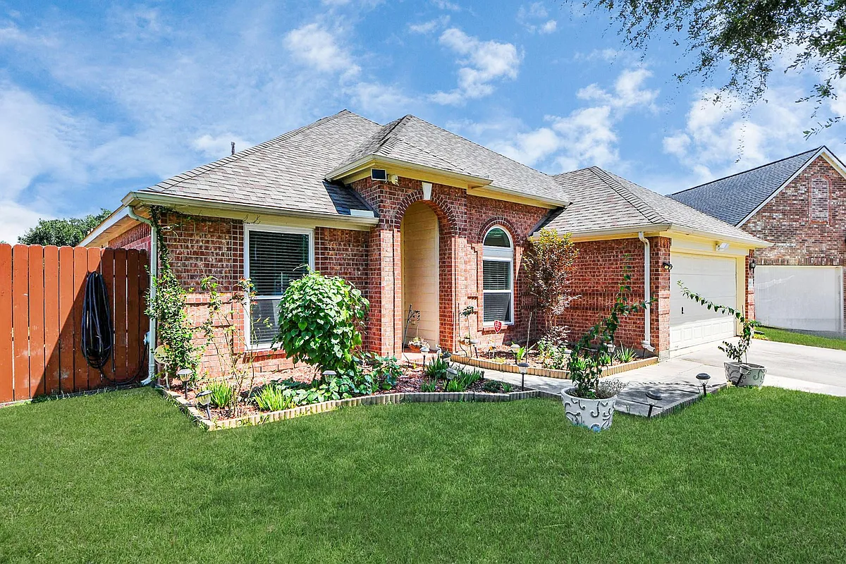 Building Photo - 10850 White Oak Point Ct