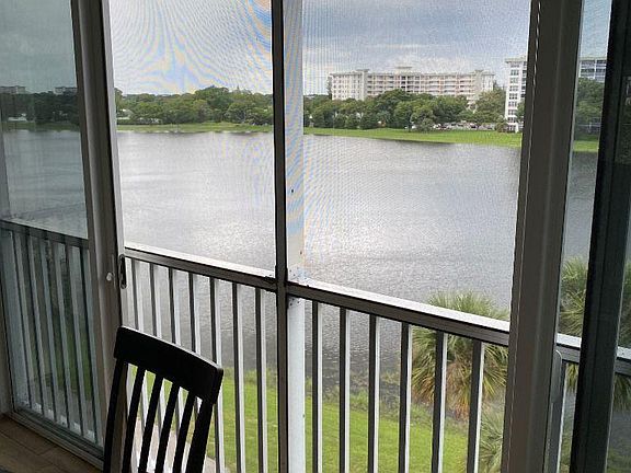 3rd image of 2801 N Palm Aire Dr APT 504