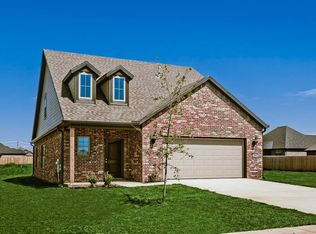 803 SW Oakshire Rd, Bentonville, AR 72712