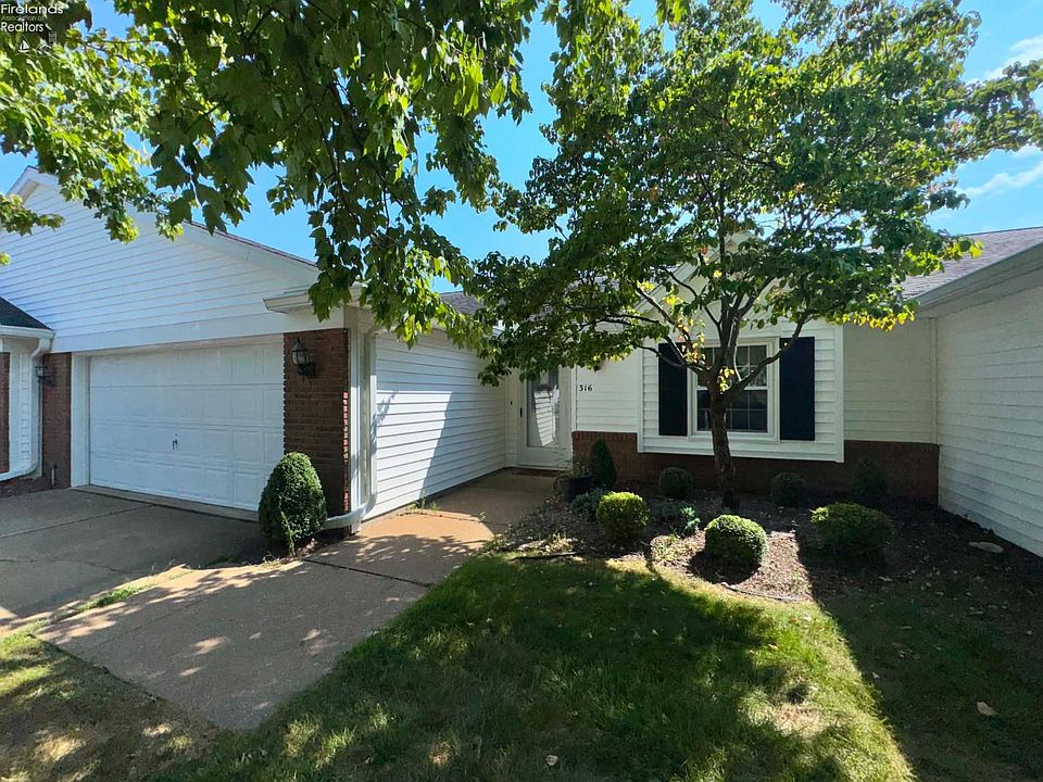 1st image of 316 Rivers Edge Dr