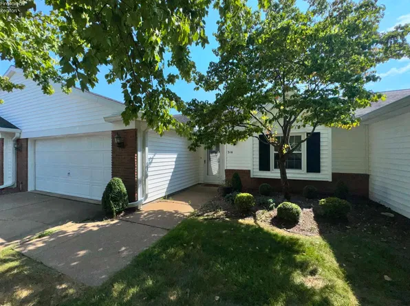 316 Rivers Edge Dr, Huron, OH 44839