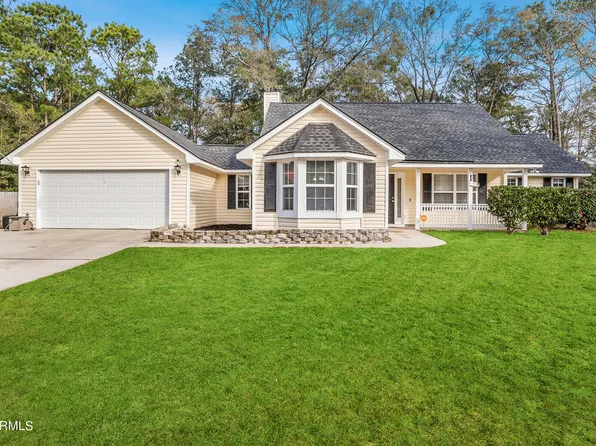 12 Lucerne Ave, Beaufort, SC 29907