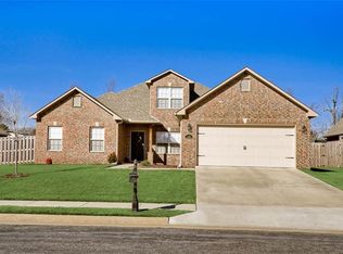 118 Windsor Ave, Lowell, AR 72745