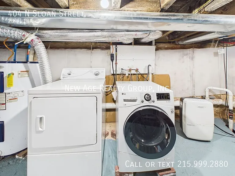 404 N Sloan St — Photo 10