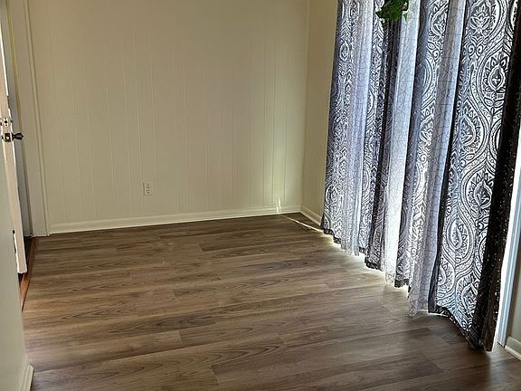 4th image of 1892 S Briarcliff Rd