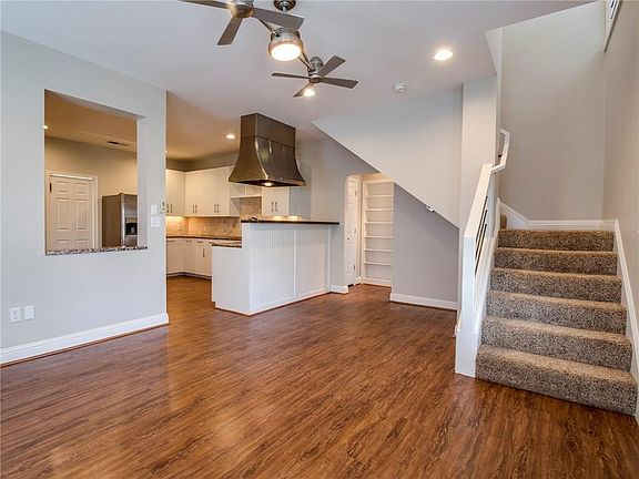 5th image of 7981 Berry Ct