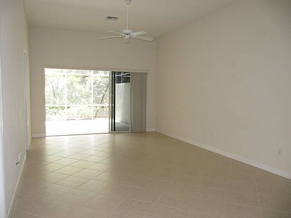 5th image of 5892 Northridge Dr