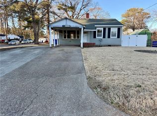 8268 Gygax Rd, Norfolk, VA 23505