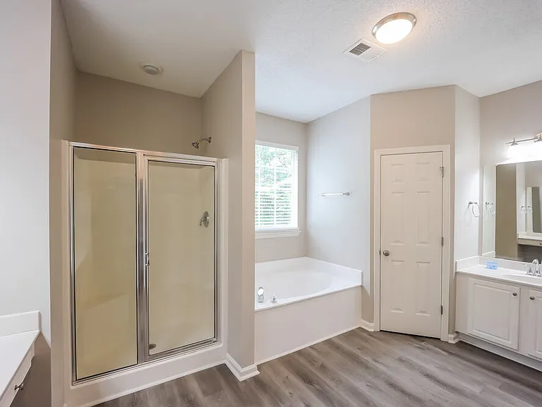 7601 Hilltop Way — Photo 13