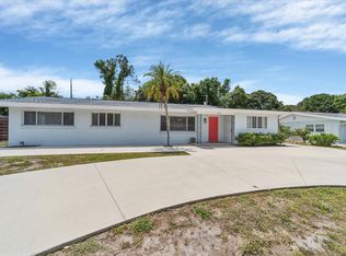 2738 Tangelo Dr, Sarasota, FL 34239