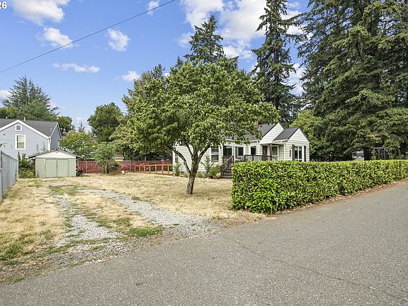 2nd image of 3303 SE 129th Ave