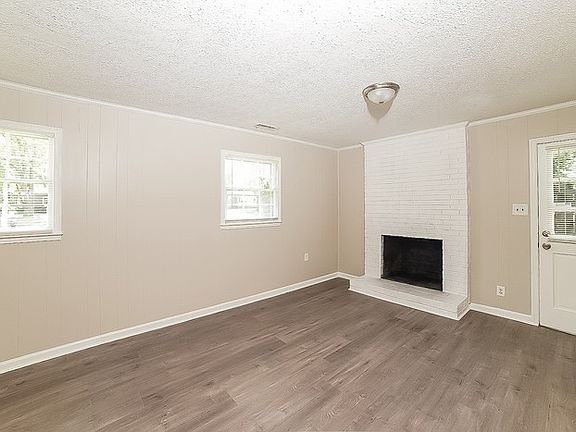 2nd image of 711 Shellhabour Blvd