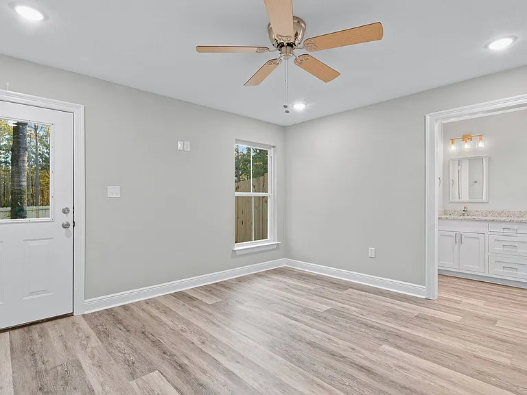 22 Bellamy Ln — Photo 11