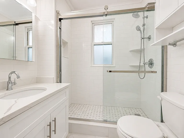 22-36 41st St #1L — Photo 4