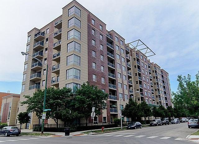 Elevator building (exterior)