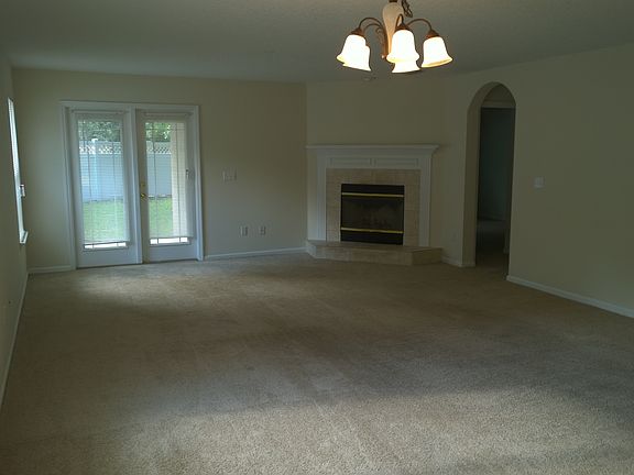 3rd image of 3702 Silver Bluff Blvd