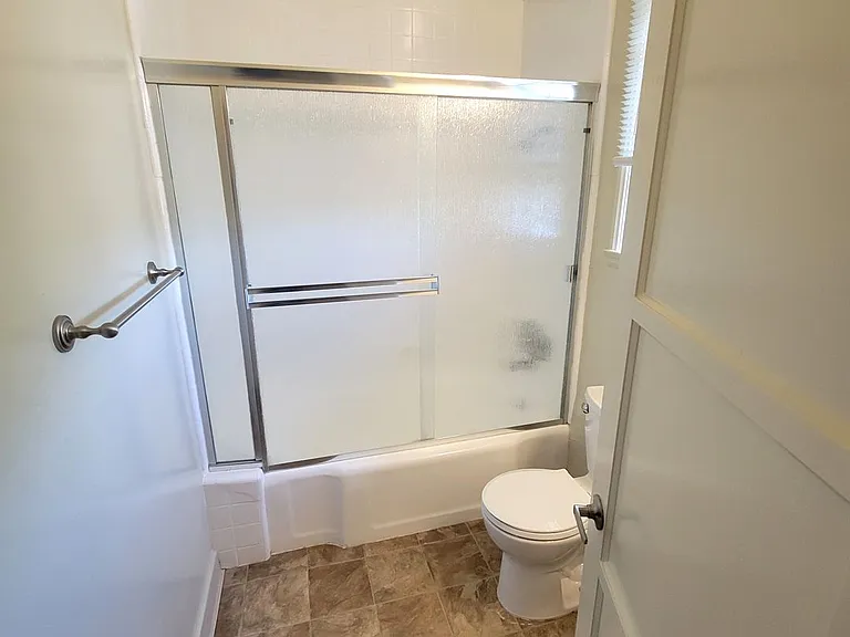Le Park Apartments — Photo 11