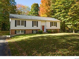 22 Birch Ter, Pawling, NY 12564