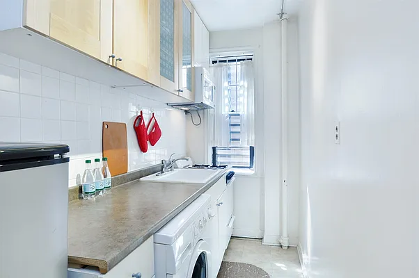 Sold by Corcoran | media 7