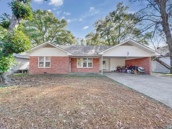 715 W Stillwell Ave, De Queen, AR 71832