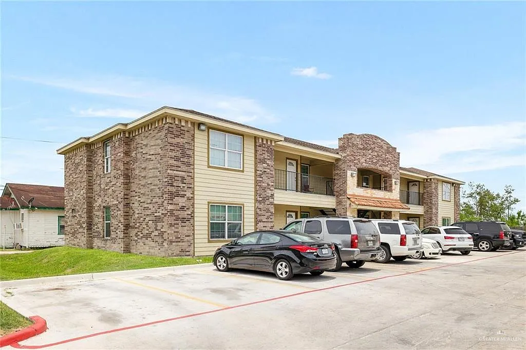 2 bed, 2.0 bath, 790 sqft, $800 — Photo 1