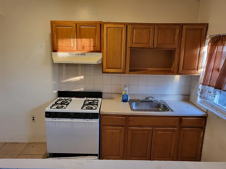 6210 W Stiles St — Photo 18