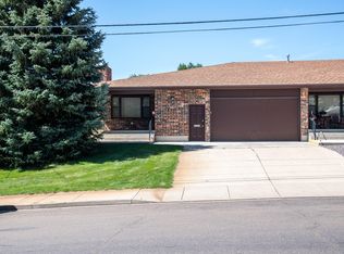 953 Sims St, Dickinson, ND 58601
